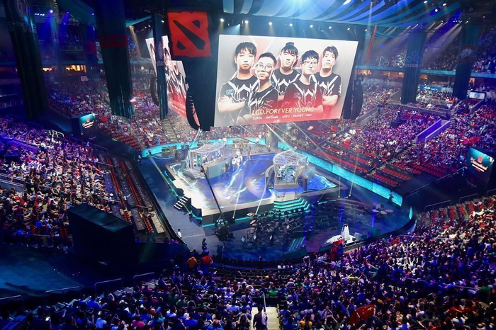 的中场核心 的中场核心