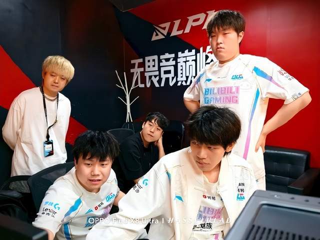 在足球这个 在足球这个