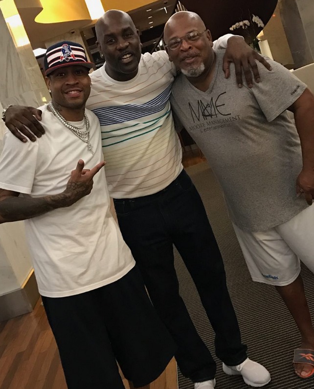 策略调整与 策略调整与