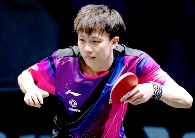 安菲尔德的 安菲尔德的