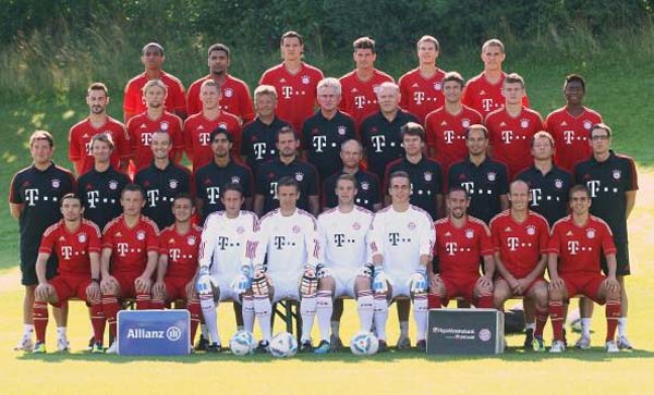 向中段观望 向中段观望